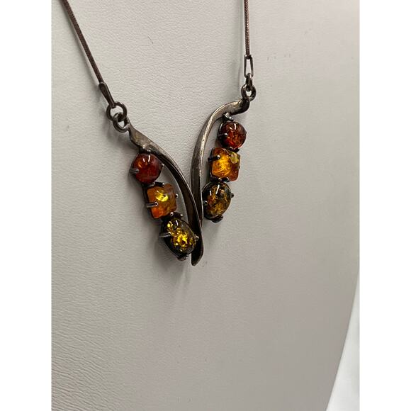 Vintage Sterling Silver Classic Baltic Cognac, Green, Yellow Amber Necklace - Picture 2 of 10